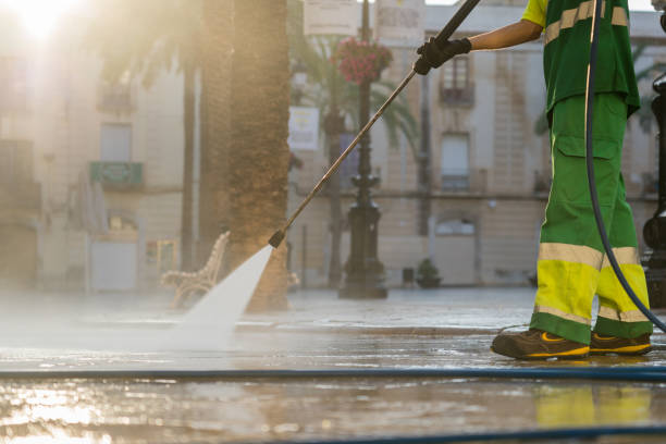 Best Commercial Pressure Washing  in Atascocita, TX